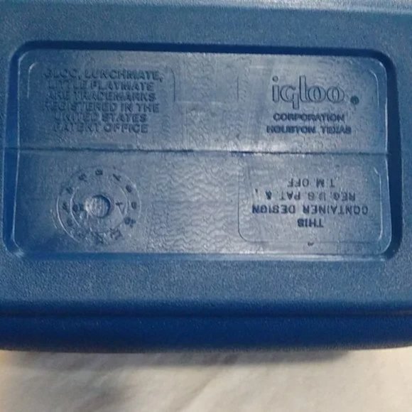 Vintage Little Playmate by Igloo Cooler Lunchbox Holds 6 - 8 12 Ounce Cans Blue - Picture 2 of 12